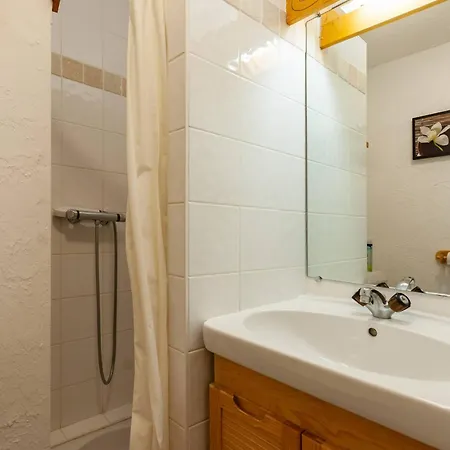 Cosy A Avec Mezzanine Et Cuisine Equipee - Fr-1-355-100 Apartment Meribel