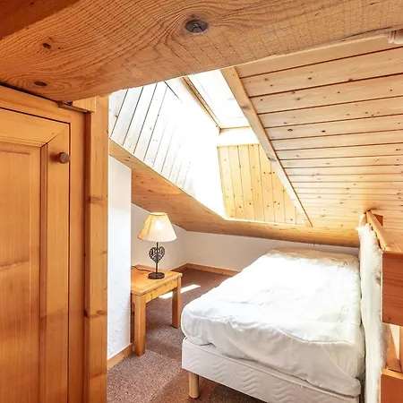 Cosy A Avec Mezzanine Et Cuisine Equipee - Fr-1-355-100